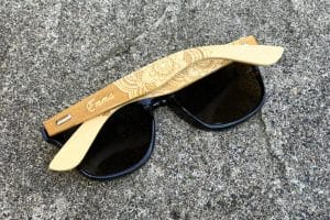 Light bamboo sunglasses with mandala design